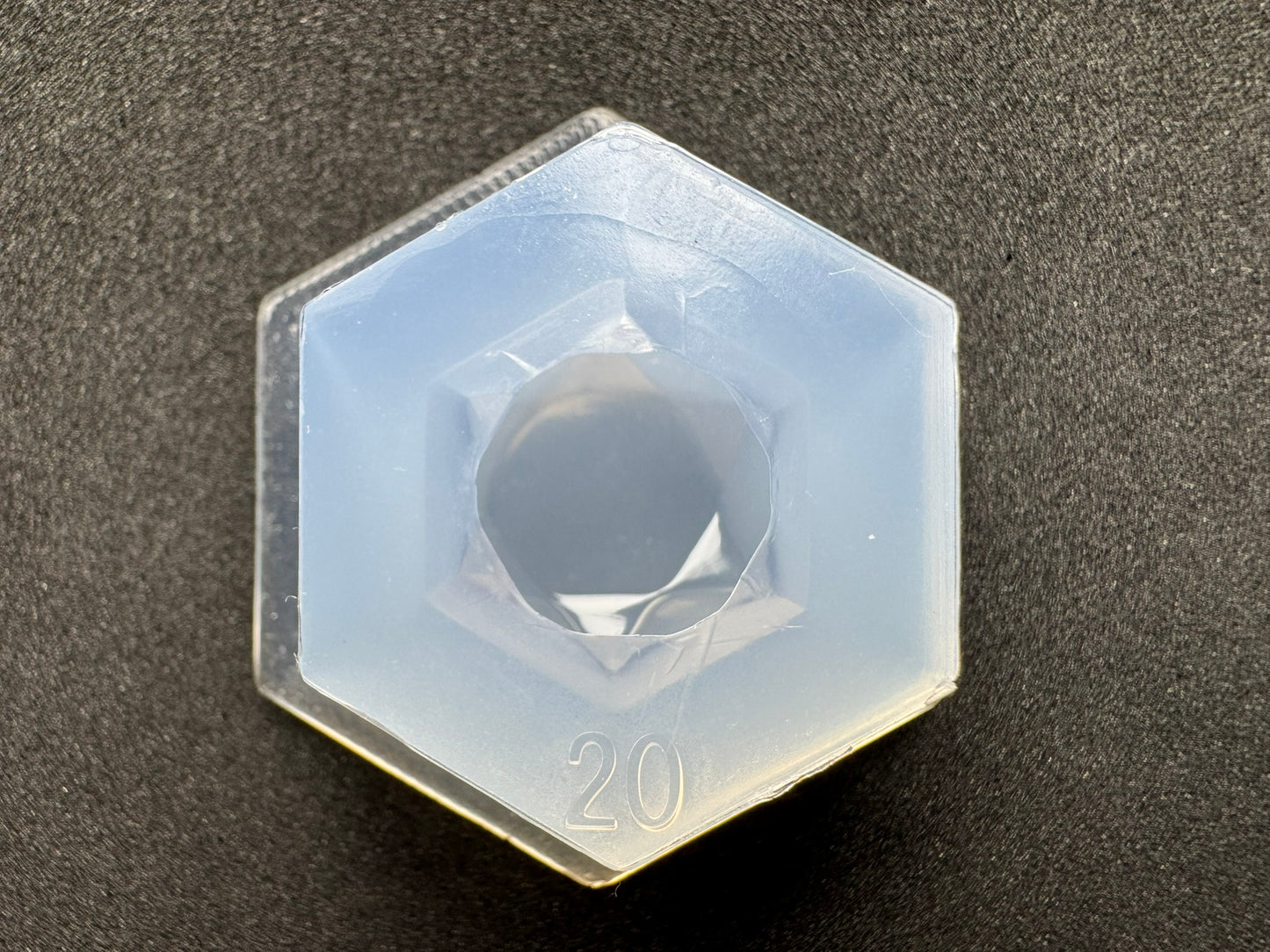 20mm「一体型ヘキサゴンカット」レジン用モールド