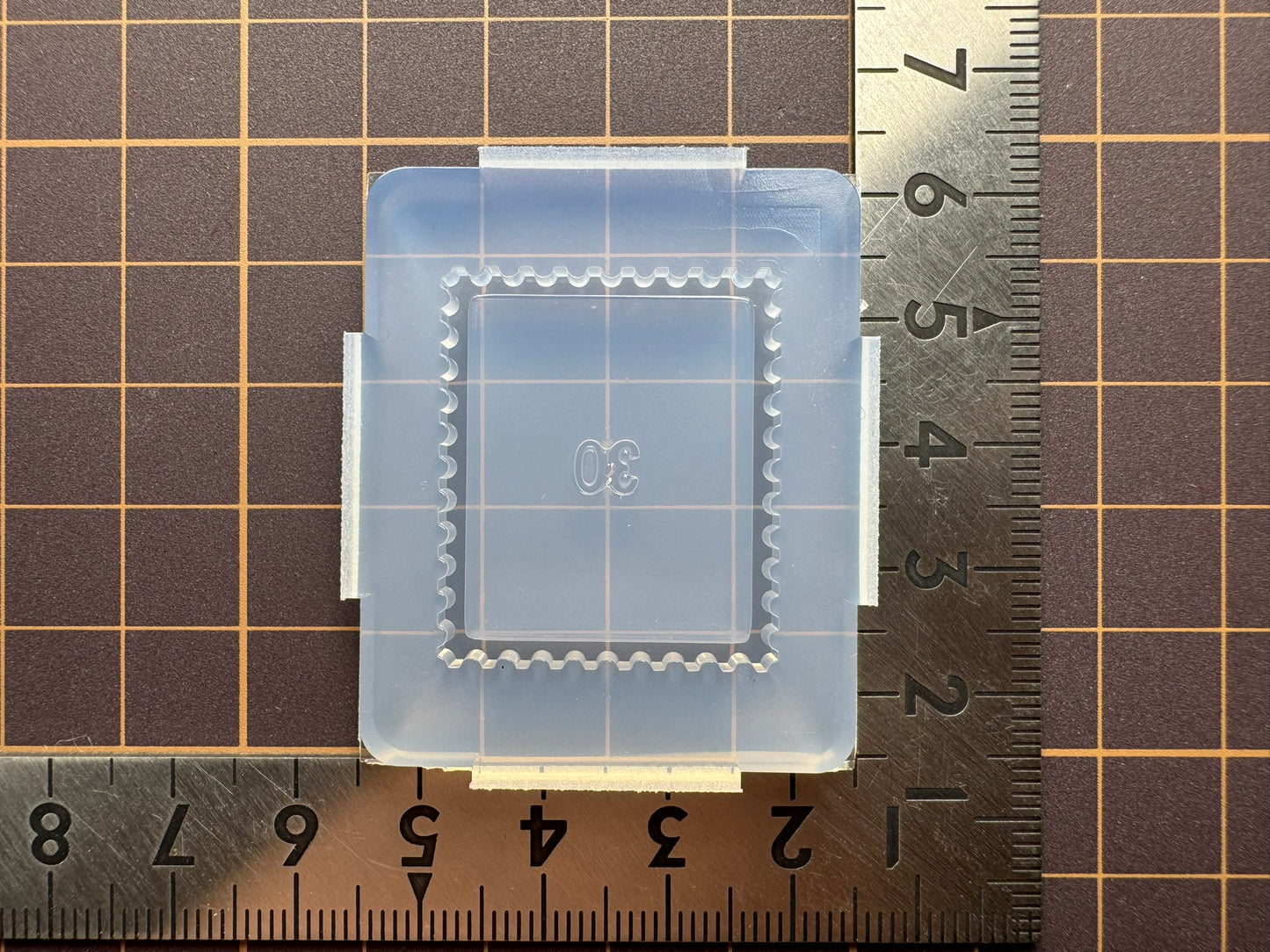 30mm「穴あき切手」レジン用モールド
