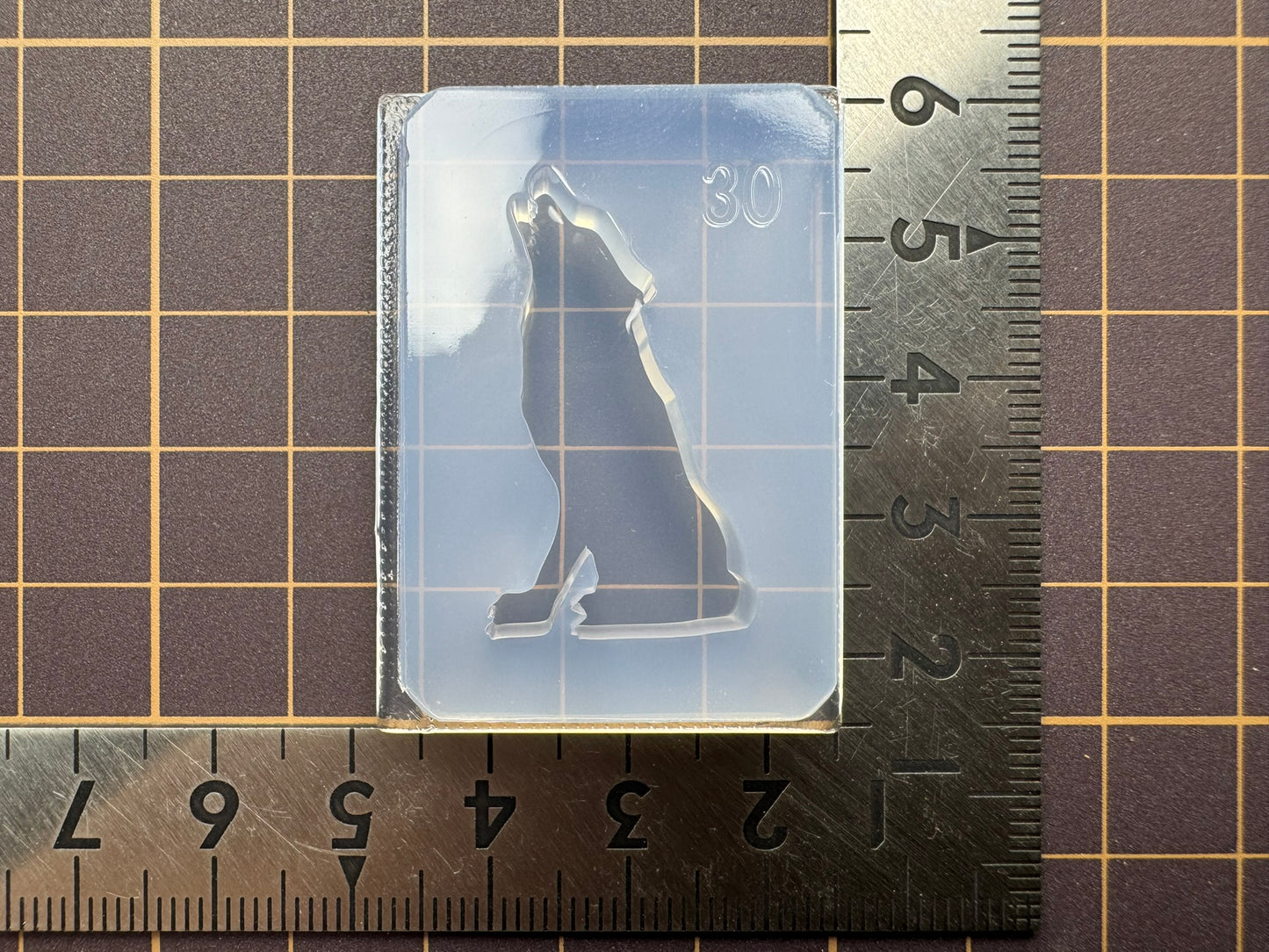 30mm「オオカミプレート」レジン用モールド
