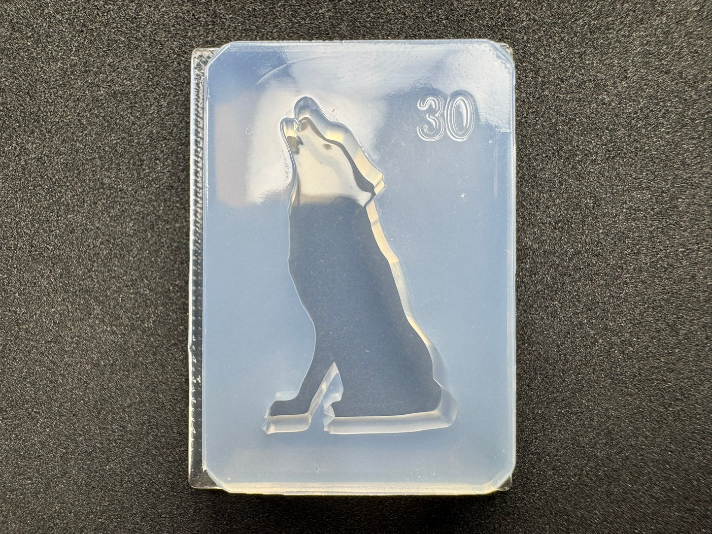 30mm「オオカミプレート」レジン用モールド