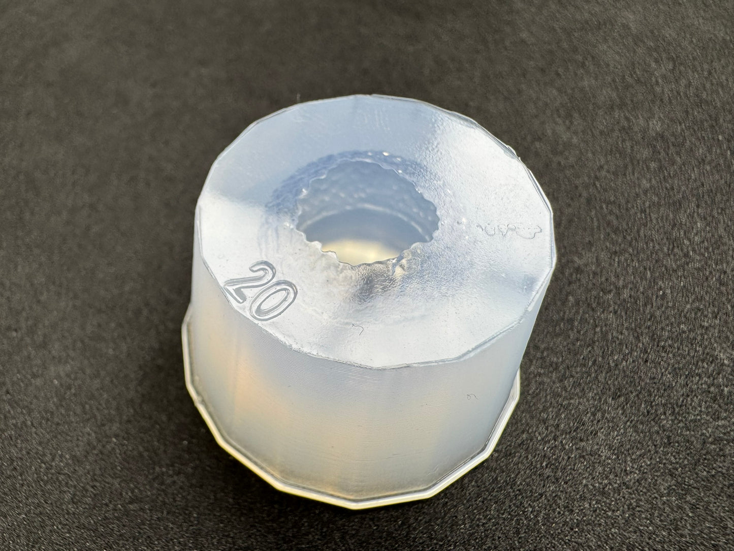 20mm「ドングリC」レジン用モールド
