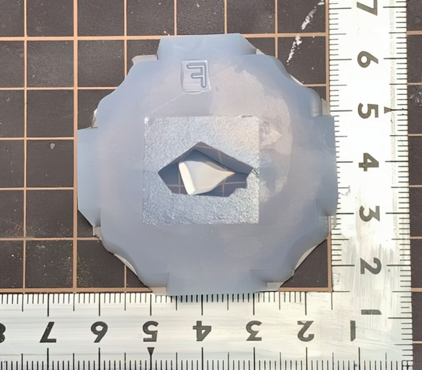 「鉱物風F」レジン用モールド