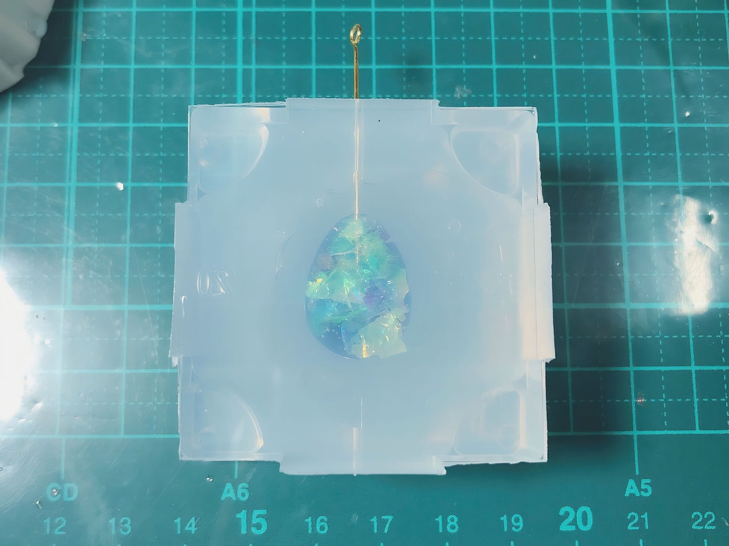 「センターライン付き卵」レジン用モールド